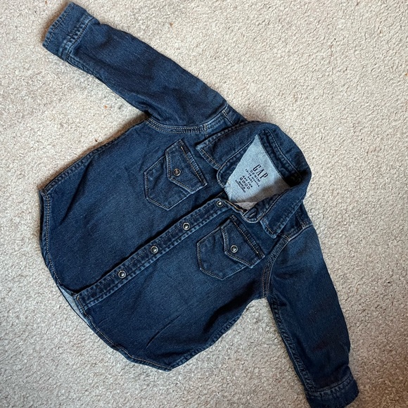 Baby Gap denim button down - Picture 2 of 4